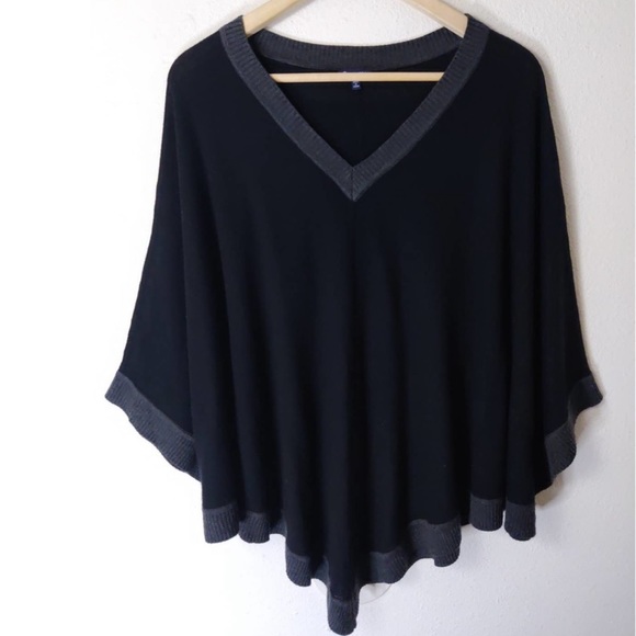 Splendid Black Knit Poncho - Picture 1 of 5